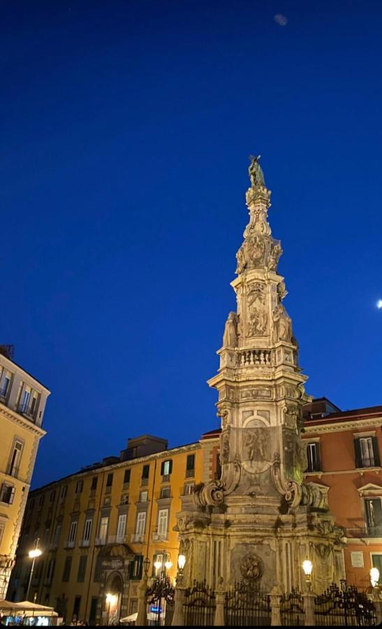 Downtown Napoli B&B - E Si Nun Canto Moro Dış mekan fotoğraf